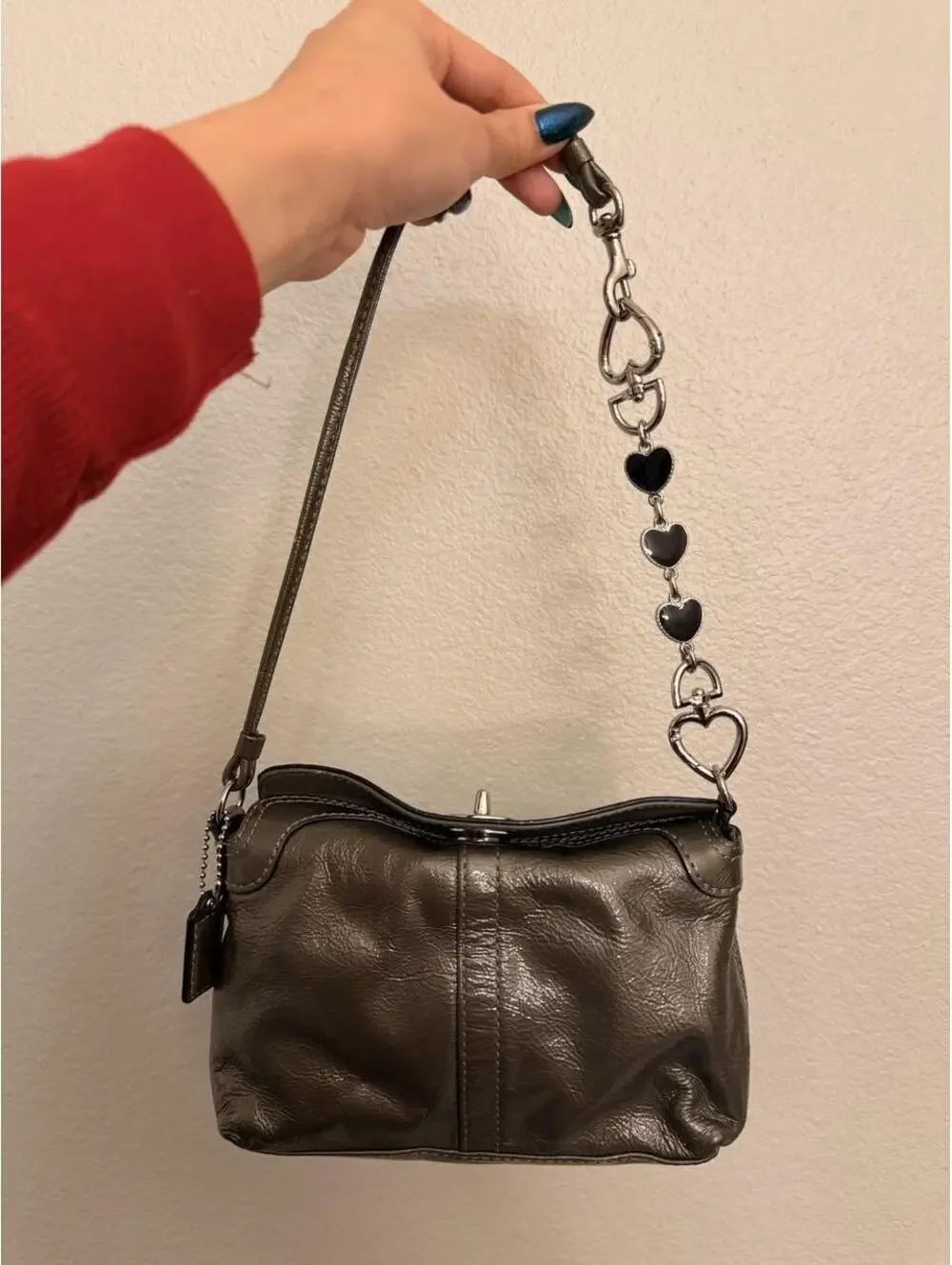 Vintage Gray Patent Leather Turnlock Wristlet